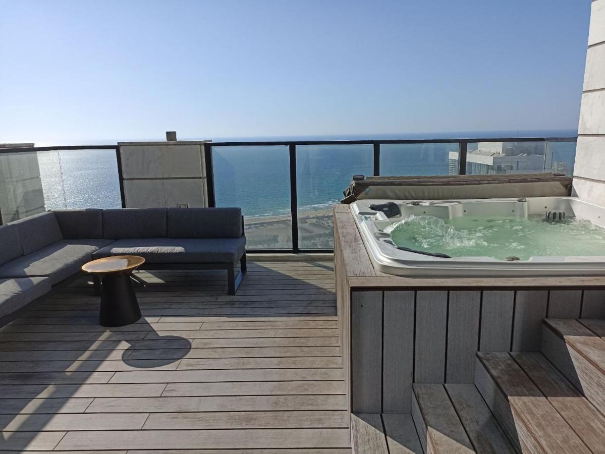 Apartmán Yalarent Sea-Breeze Penthouse With Jacuzzi Bat Jam Exteriér fotografie